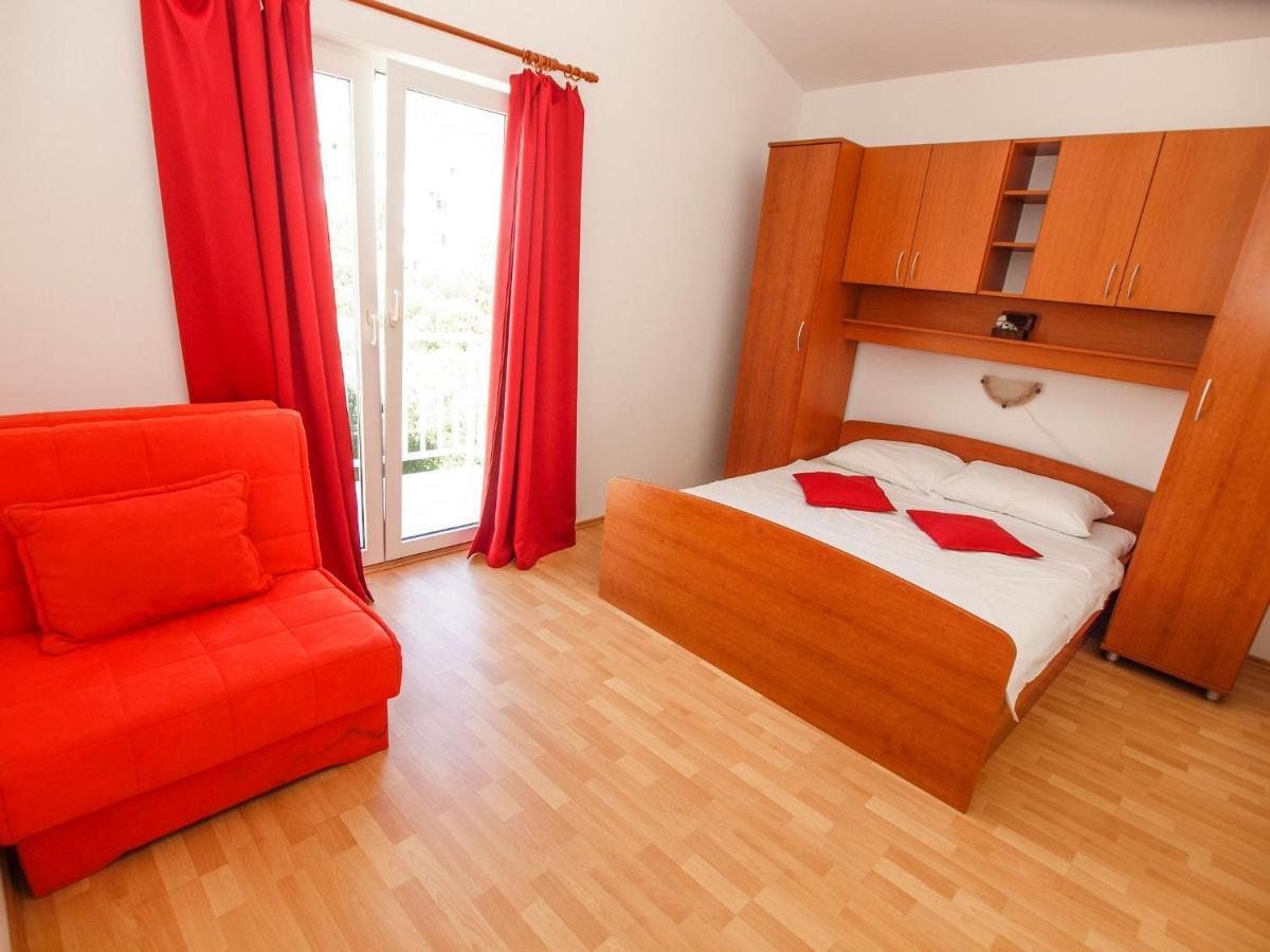 Apartments Zora Tučepi Extérieur photo