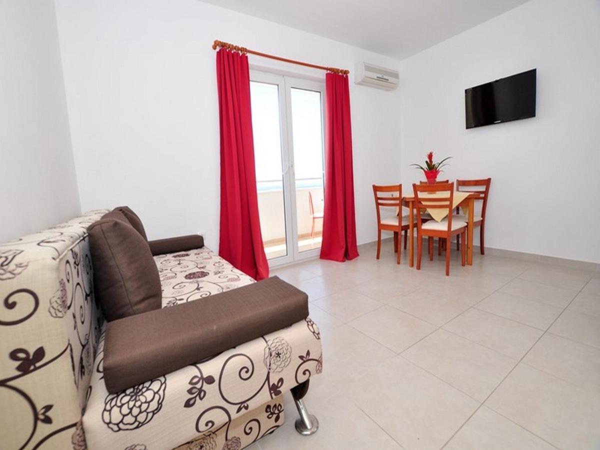 Apartments Zora Tučepi Extérieur photo